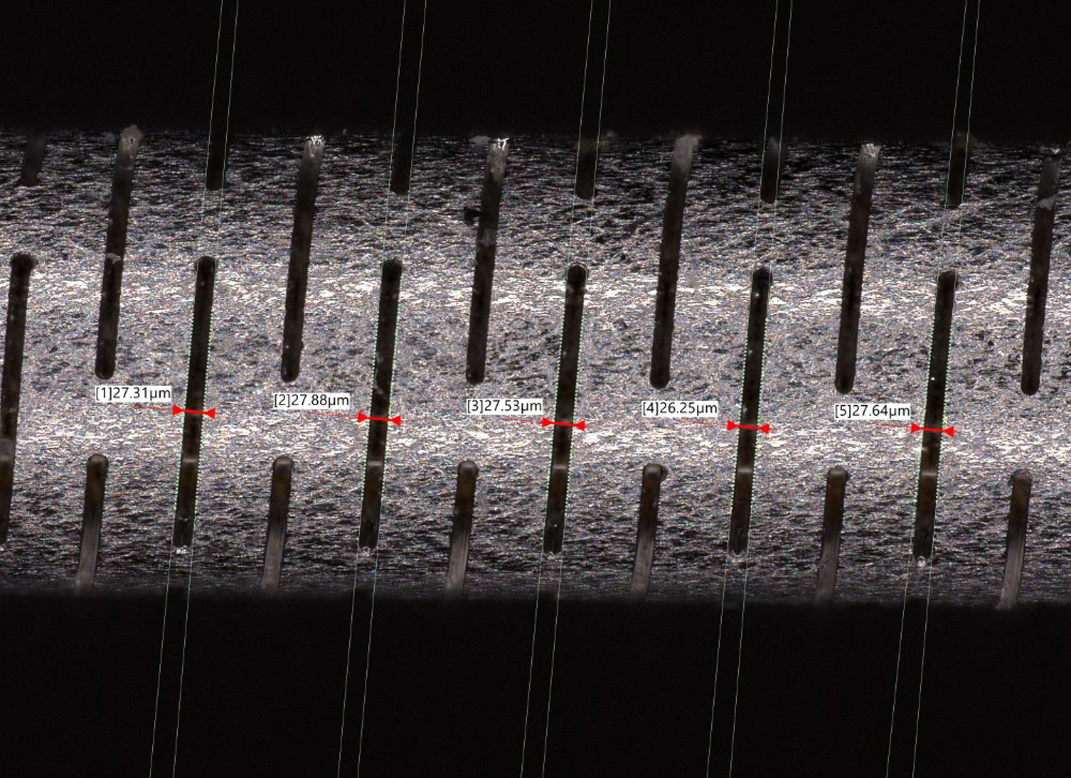 Fully focused image of a tube, created by stacking multiple image planes. This technique enables more precise application of the measuring tools