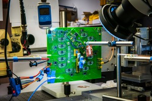 Caltech engineers develop camera design that replaces lenses with ultra-thin optical phased array OPA Credit Caltech Caltech engineers develop camera design that replaces lenses with ultra-thin optical phased array OPA Credit Caltech