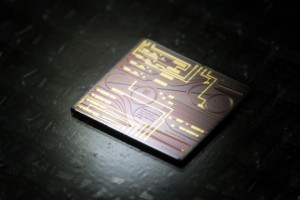 An example of a photonics chip, or photonic integrated circuit PIC Photo credit Florian Lemaitre An example of a photonics chip, or photonic integrated circuit PIC Photo credit Florian Lemaitre