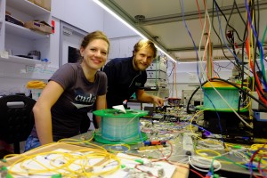 Dr Birgit Stiller and Dr Moritz Merklein in lab