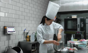 Cutting food waste with Winnow Vision Cutting food waste with Winnow Vision