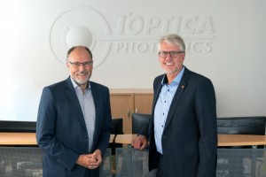With Dr Thomas Webers move to the Supervisory Board, the Management Board now consists of Dr Thomas Renner SalesOperations and Dr Wilhelm Kaenders Technology