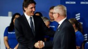 Canadian Prime Minister Justin Trudeau and Ericsson President and CEO, Brje Ekholm, share a greeting at the investment announcement